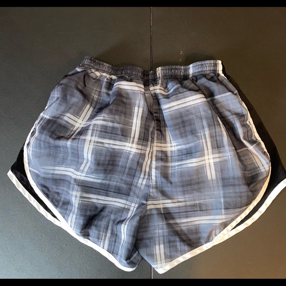 Nike Dri-fit athletic shorts - Picture 2 of 4